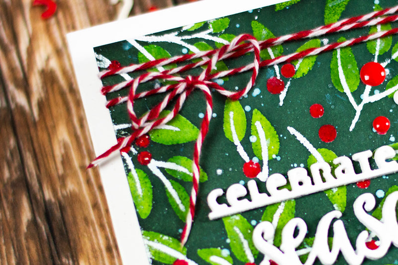 Bold Holiday Cards with a Festive Background and Minimal Supplies